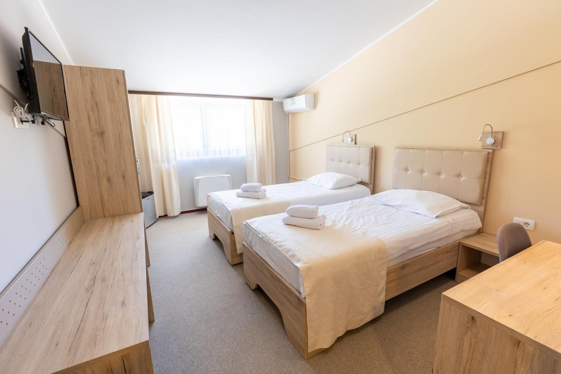 Hotel Dolenjc Novo Mesto Ngoại thất bức ảnh
