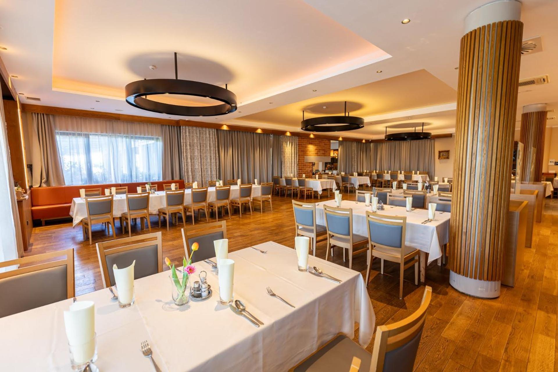 Hotel Dolenjc Novo Mesto Ngoại thất bức ảnh