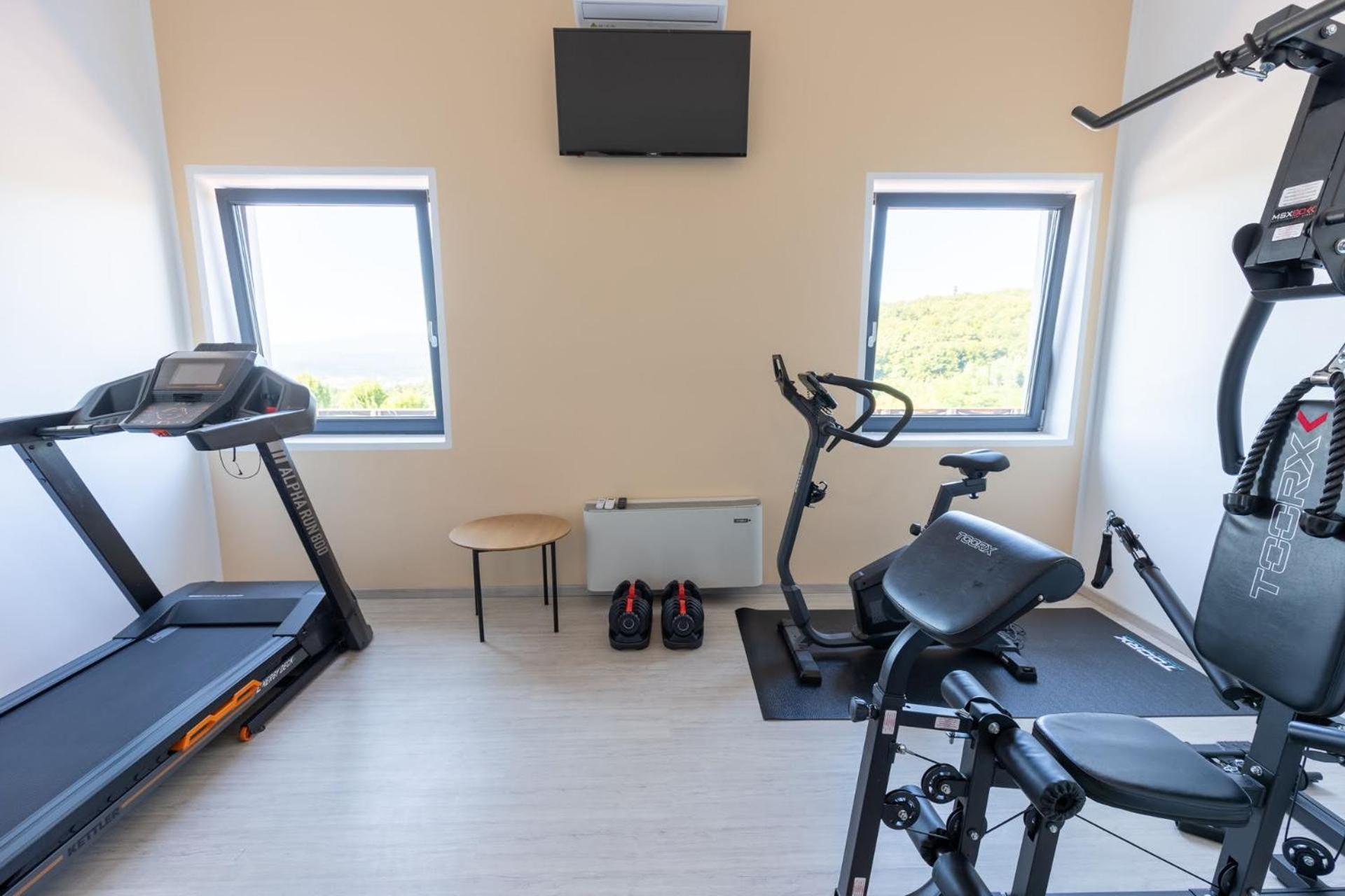 Hotel Dolenjc Novo Mesto Ngoại thất bức ảnh