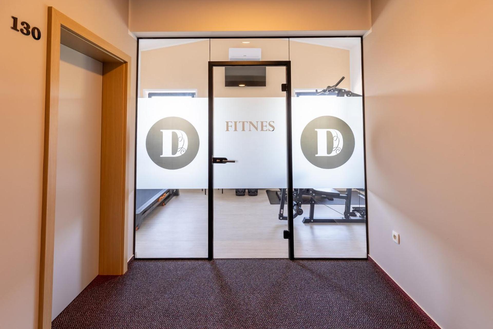 Hotel Dolenjc Novo Mesto Ngoại thất bức ảnh