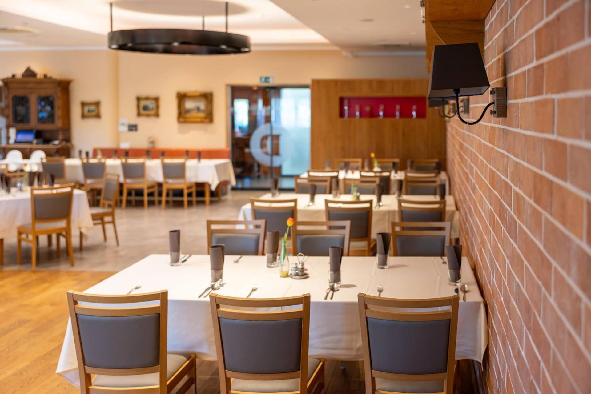 Hotel Dolenjc Novo Mesto Ngoại thất bức ảnh