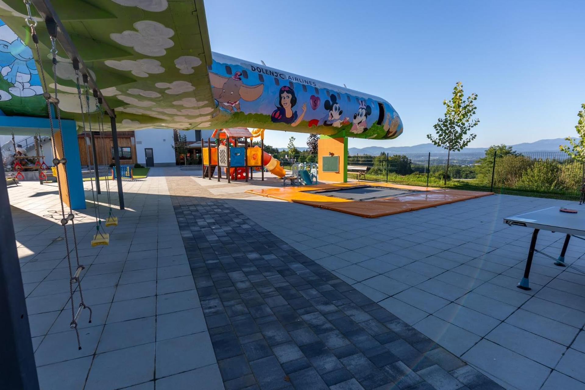 Hotel Dolenjc Novo Mesto Ngoại thất bức ảnh