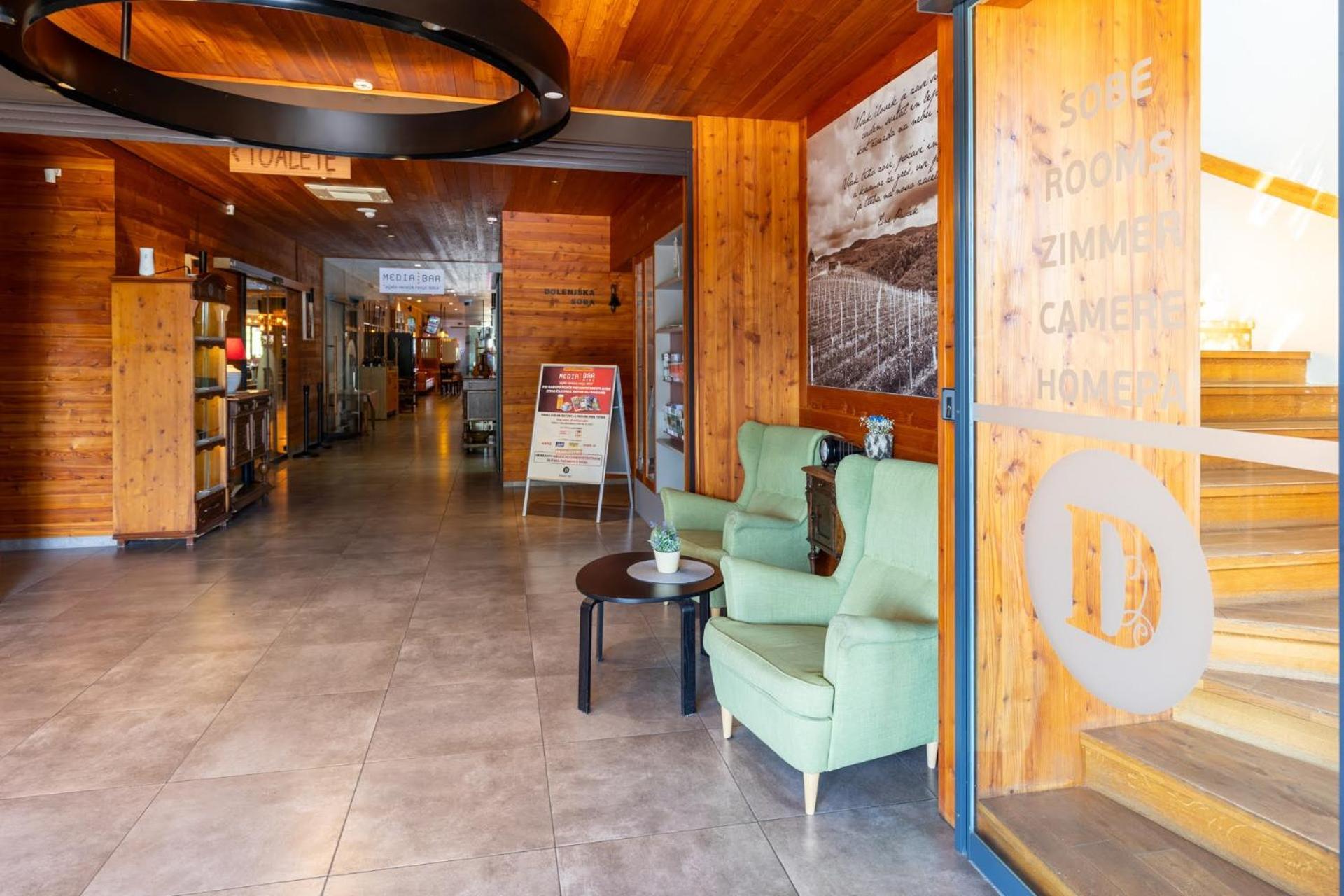 Hotel Dolenjc Novo Mesto Ngoại thất bức ảnh