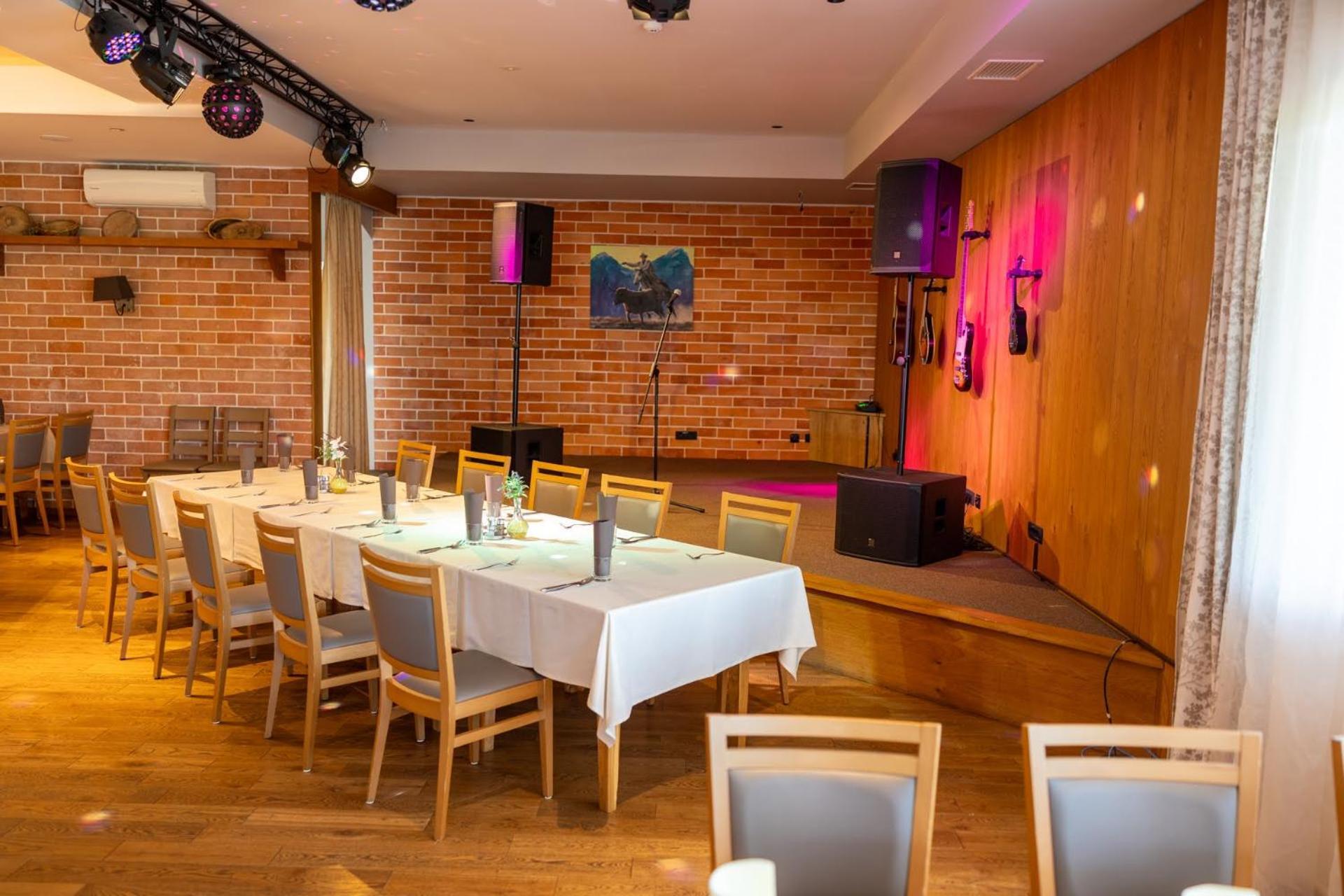 Hotel Dolenjc Novo Mesto Ngoại thất bức ảnh