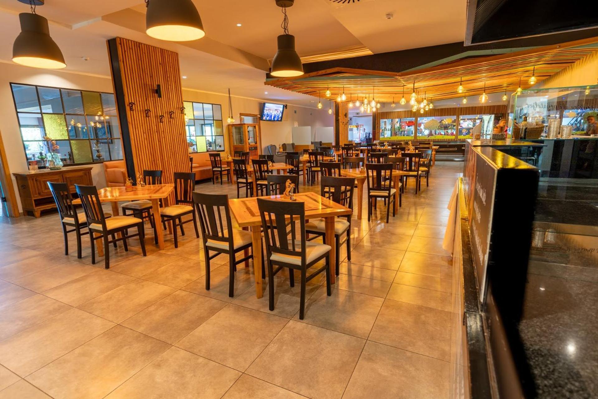 Hotel Dolenjc Novo Mesto Ngoại thất bức ảnh