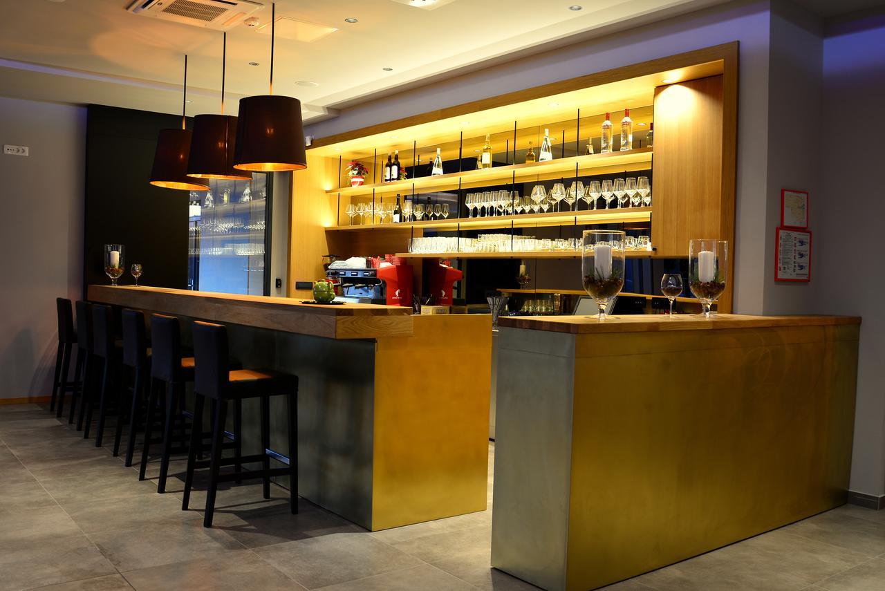 Hotel Dolenjc Novo Mesto Ngoại thất bức ảnh